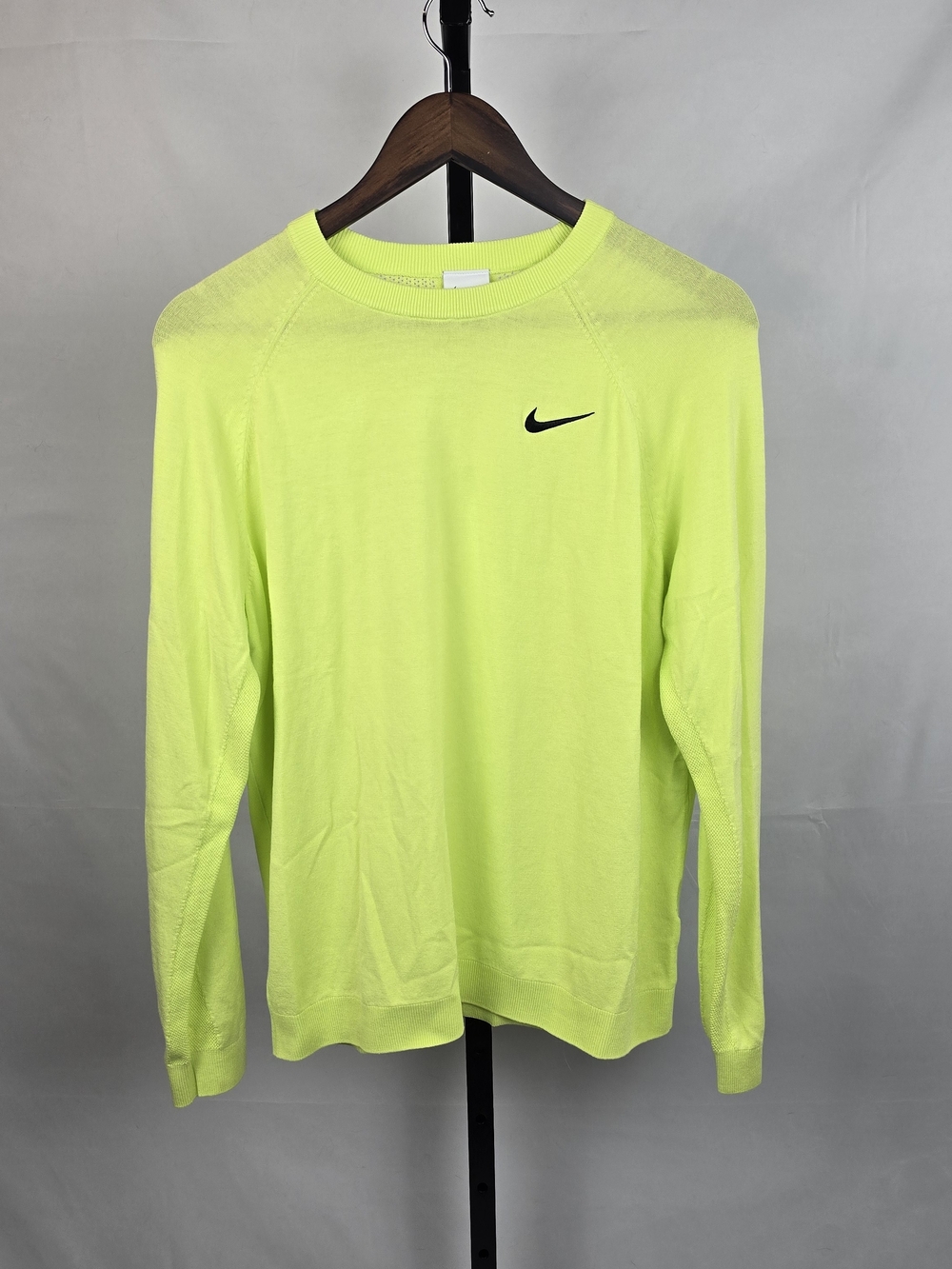 NWT Nike Tour Women's Golf Sweater Size Medium